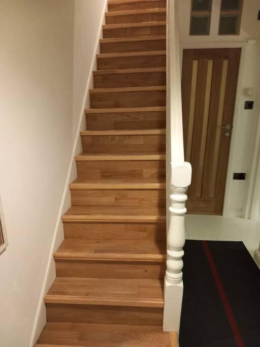 Luxury Holiday Home, Near Beach Southend-on-Sea Esterno foto