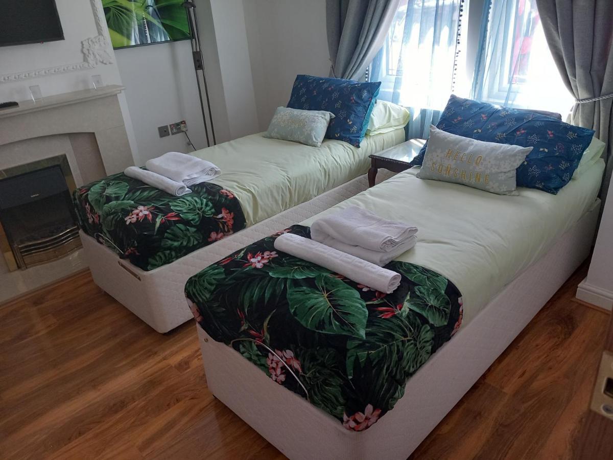 Luxury Holiday Home, Near Beach Southend-on-Sea Esterno foto