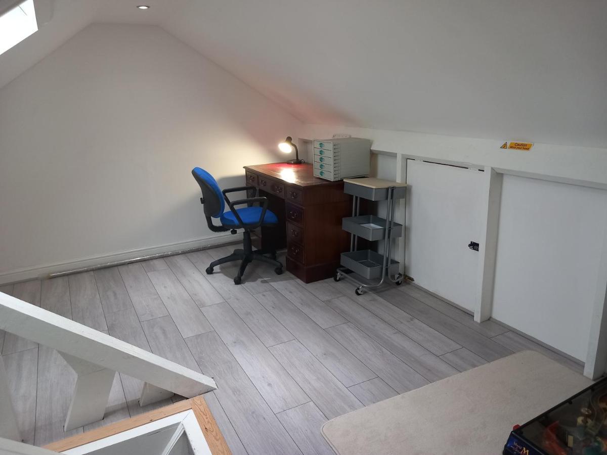 Luxury Holiday Home, Near Beach Southend-on-Sea Esterno foto